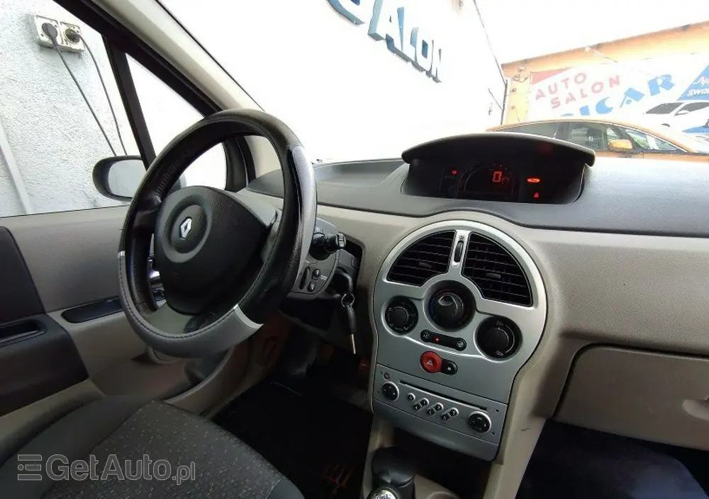 RENAULT Modus 