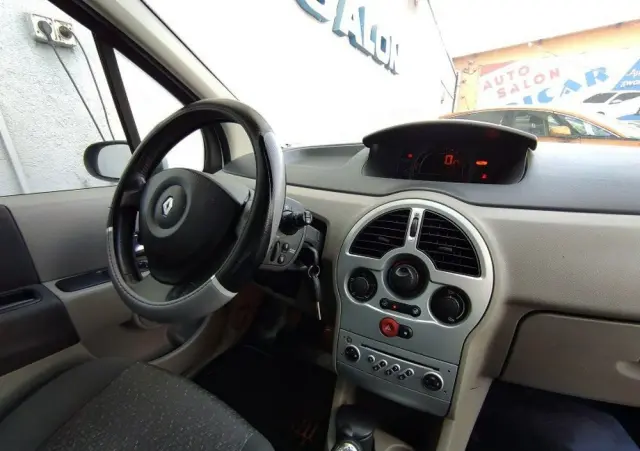 RENAULT Modus 