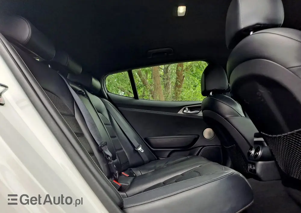 KIA Stinger 3.3 T-GDI V6 GT Prestige Line AWD