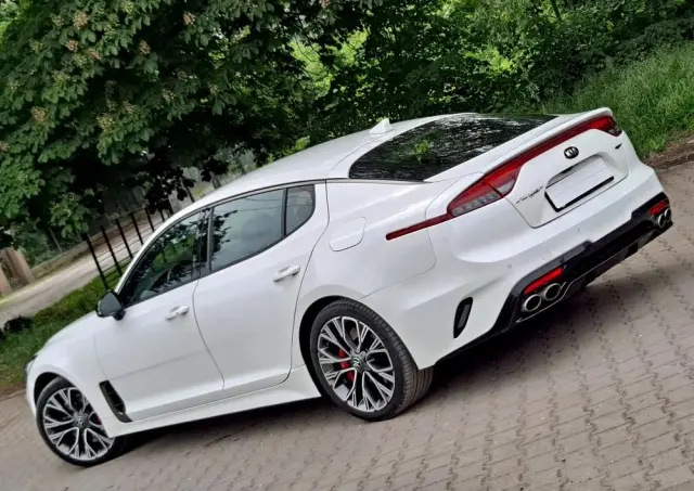 KIA Stinger 3.3 T-GDI V6 GT Prestige Line AWD