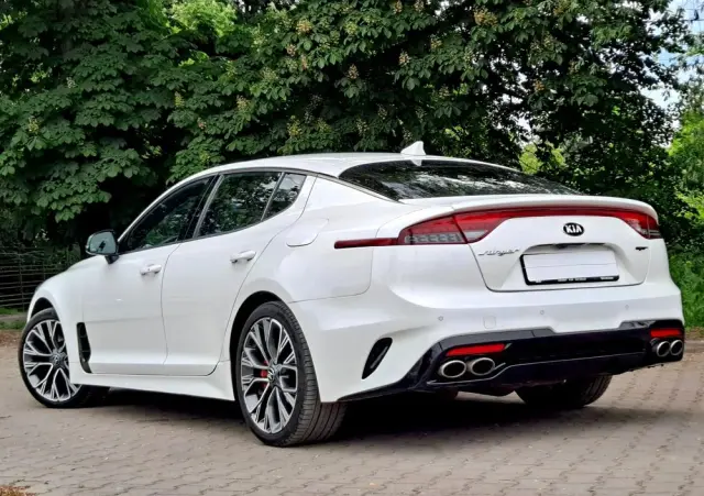 KIA Stinger 3.3 T-GDI V6 GT Prestige Line AWD