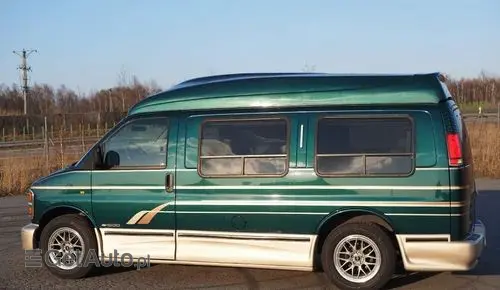 GMC Savana 