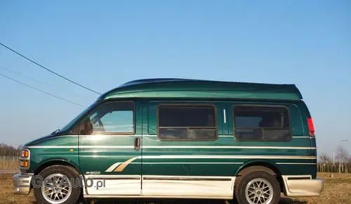 GMC Savana 