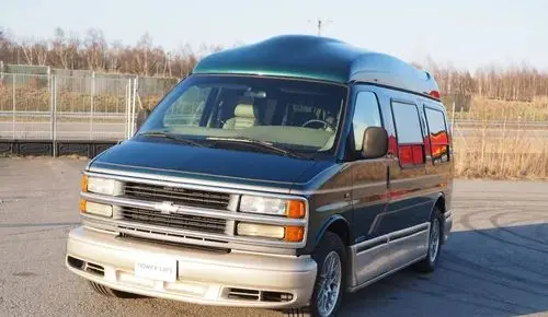 GMC Savana 