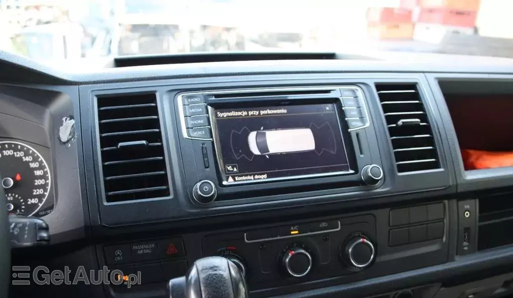 VOLKSWAGEN TRANSPORTER 