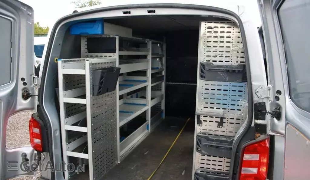 VOLKSWAGEN TRANSPORTER 