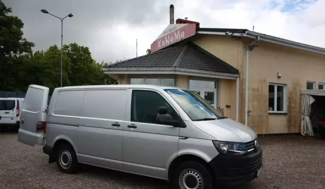VOLKSWAGEN TRANSPORTER 