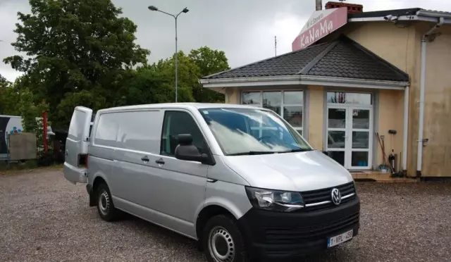 VOLKSWAGEN TRANSPORTER 