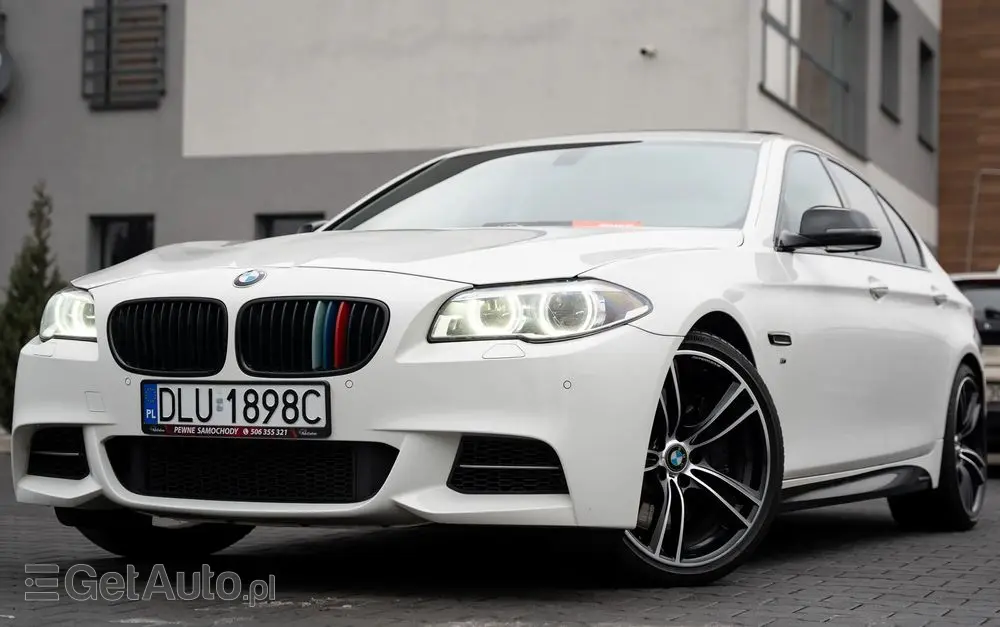 BMW Seria 5 M550d xDrive Sport-Aut