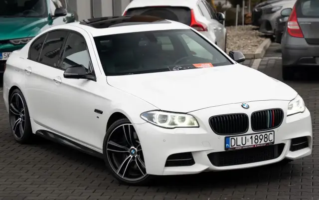 BMW Seria 5 M550d xDrive Sport-Aut