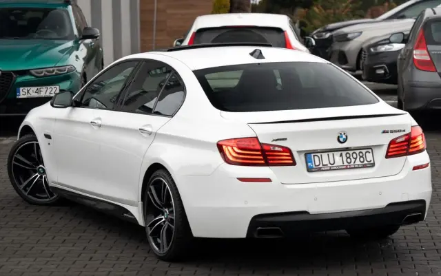 BMW Seria 5 M550d xDrive Sport-Aut