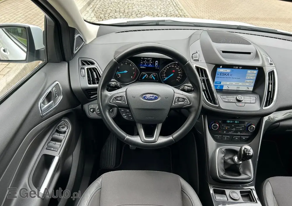 FORD Kuga 1.5 EcoBoost 2x4 Titanium
