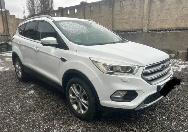 FORD Kuga 1.5 EcoBoost 2x4 Titanium