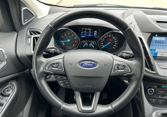 FORD Kuga 1.5 EcoBoost 2x4 Titanium