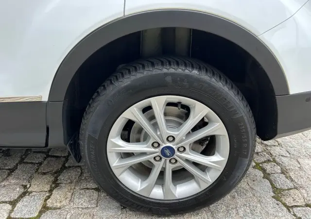 FORD Kuga 1.5 EcoBoost 2x4 Titanium