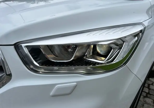 FORD Kuga 1.5 EcoBoost 2x4 Titanium