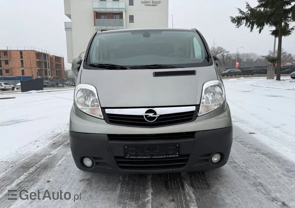 OPEL Vivaro 