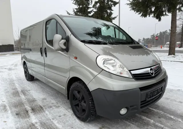 OPEL Vivaro 