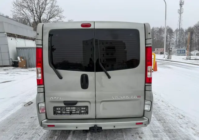 OPEL Vivaro 