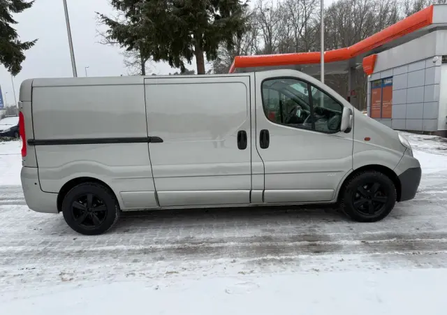 OPEL Vivaro 