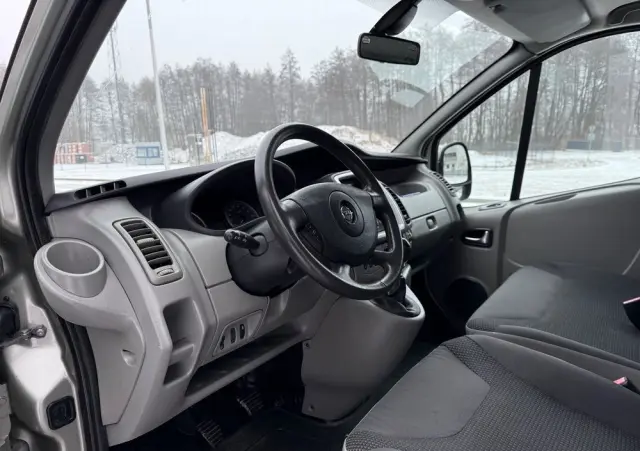 OPEL Vivaro 