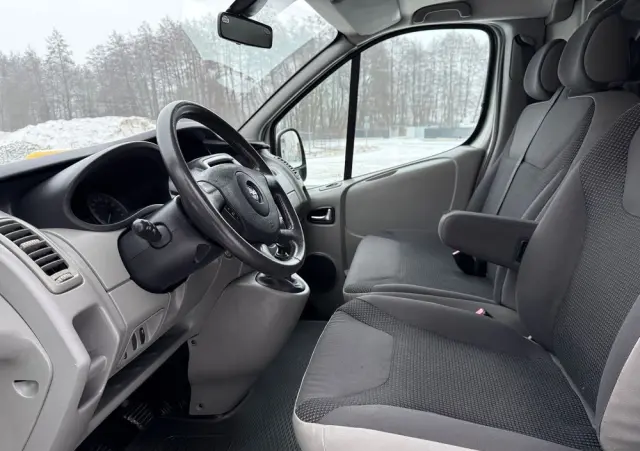 OPEL Vivaro 