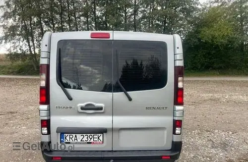 RENAULT Trafic 