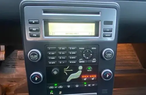 VOLVO S80 