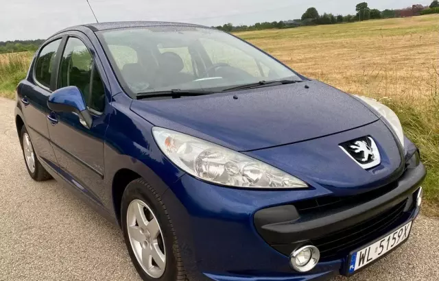 PEUGEOT 207 