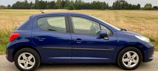 PEUGEOT 207 