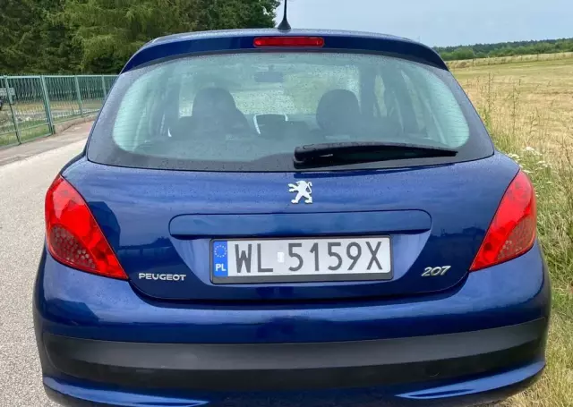 PEUGEOT 207 