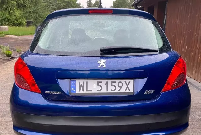 PEUGEOT 207 