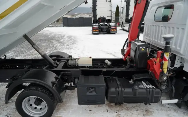 RENAULT MAXITY 140 DXI / WYWROTKA /+ HDS FASSI F22A / 995 KG UDŹWIG / WYSÓW 5,5 M / SPROWADZONY 