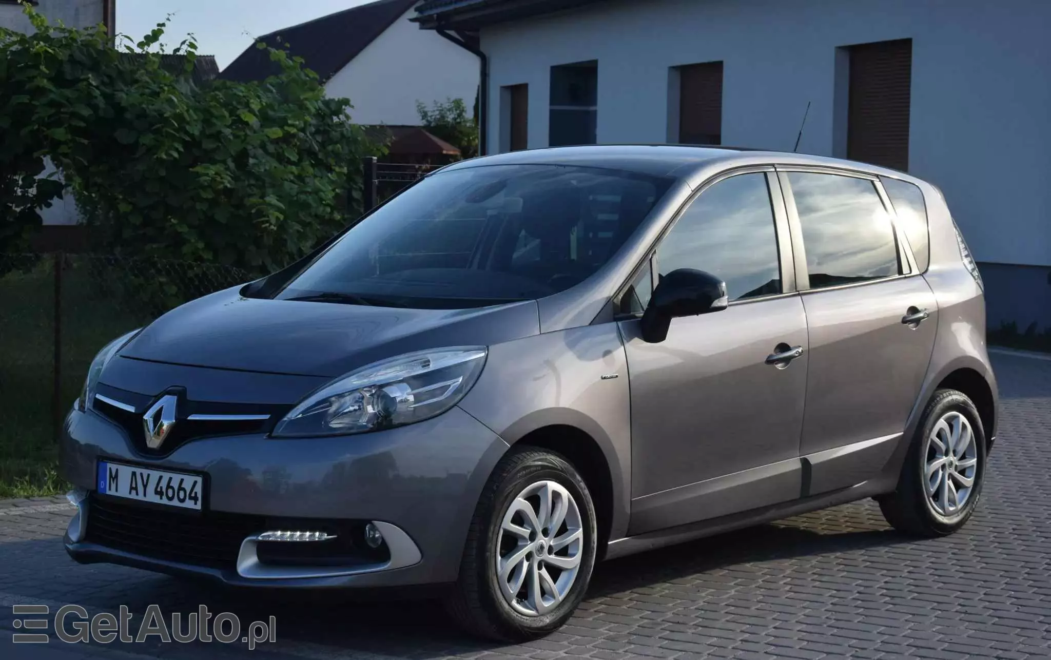 RENAULT Scenic ENERGY TCe 115 S&S LIMITED