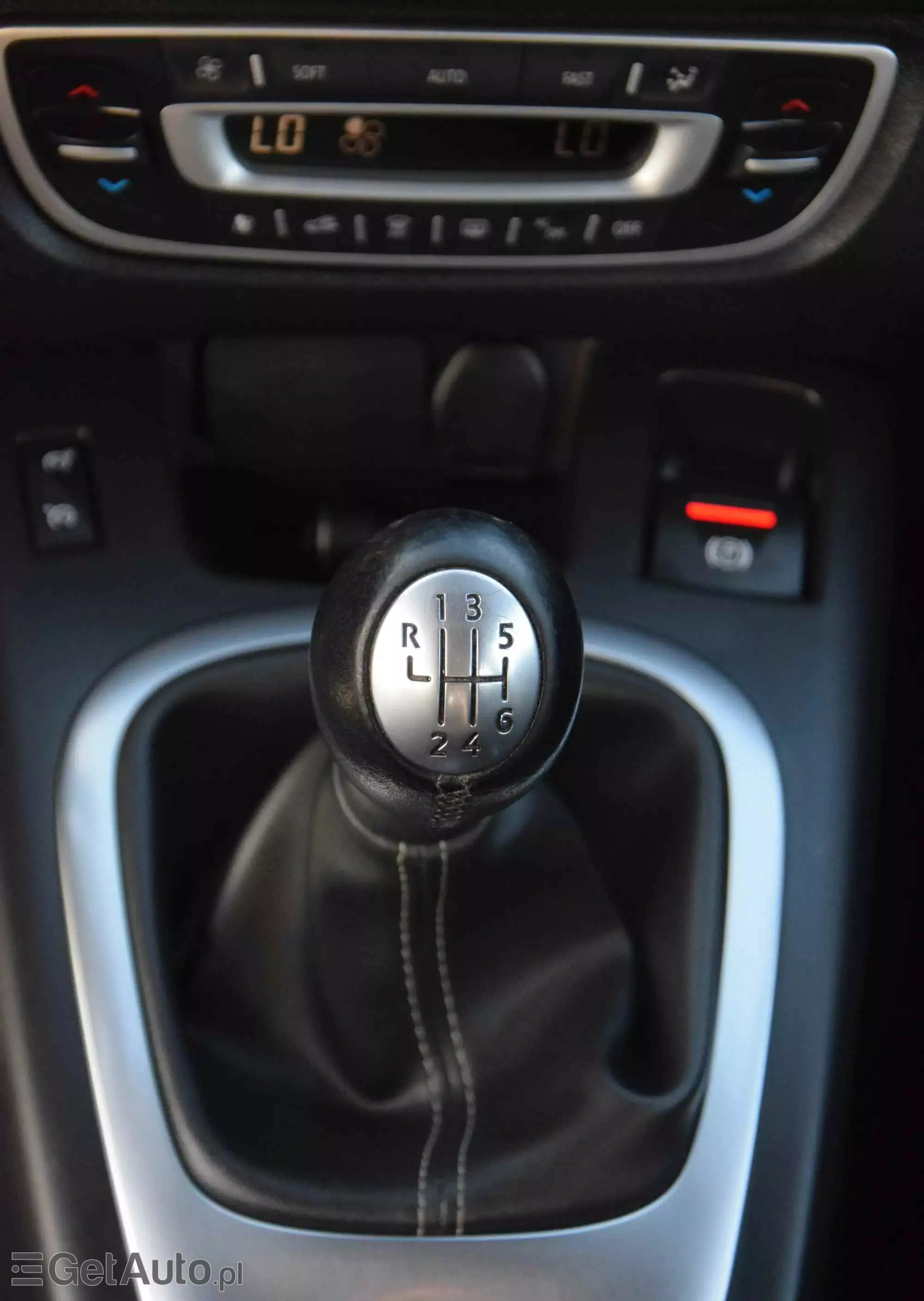 RENAULT Scenic ENERGY TCe 115 S&S LIMITED