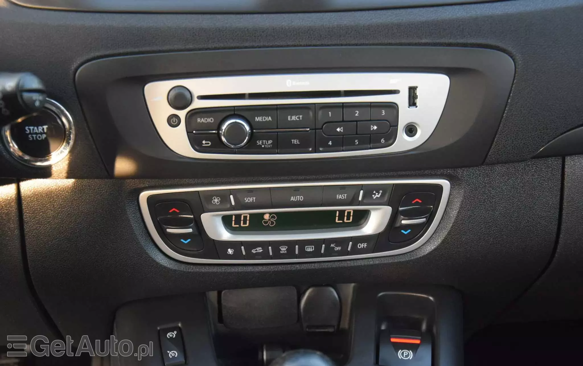 RENAULT Scenic ENERGY TCe 115 S&S LIMITED