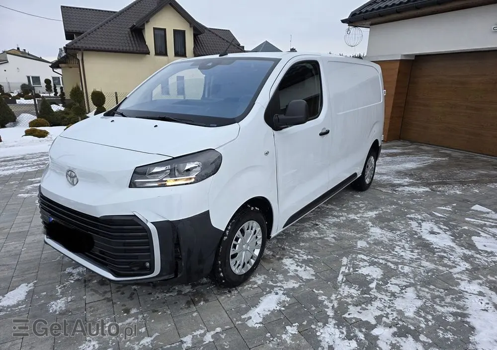 TOYOTA Proace 