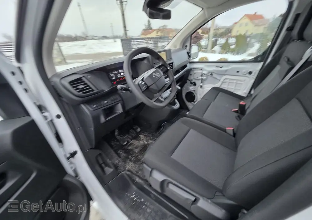 TOYOTA Proace 