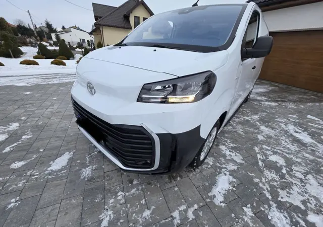 TOYOTA Proace 