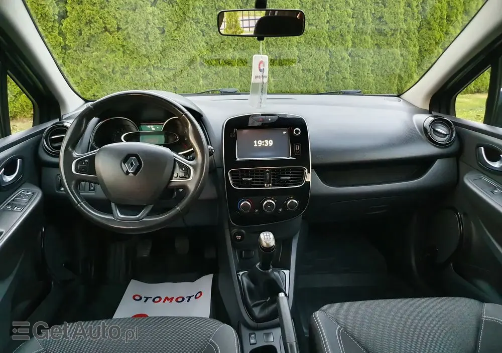 RENAULT Clio 0.9 TCe Life