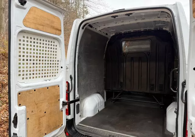 RENAULT Master L2H2  DCI 150 Brygadówka 6 osoby Klima Navi 