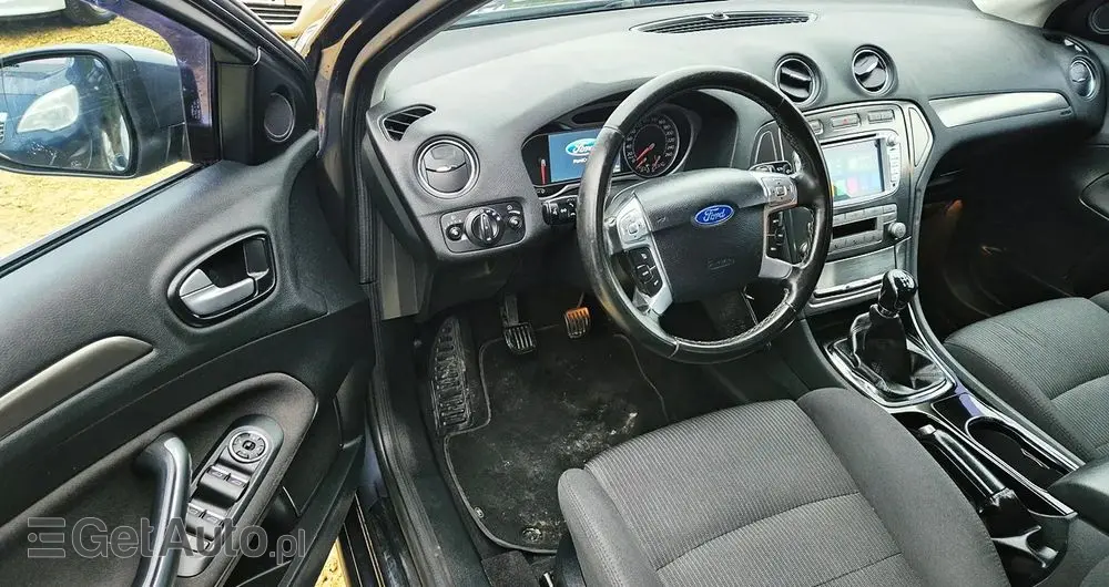 FORD Mondeo 2.0 FF Platinium X Plus (Titanium)