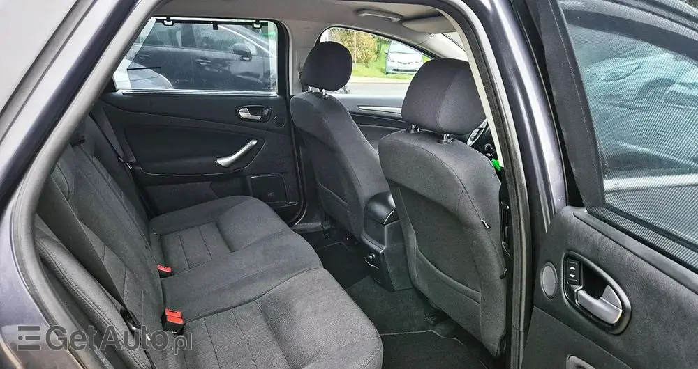 FORD Mondeo 2.0 FF Platinium X Plus (Titanium)