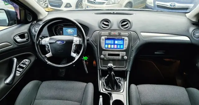 FORD Mondeo 2.0 FF Platinium X Plus (Titanium)