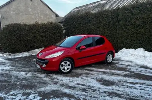 PEUGEOT 207 