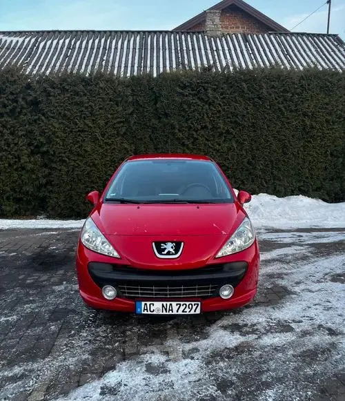PEUGEOT 207 