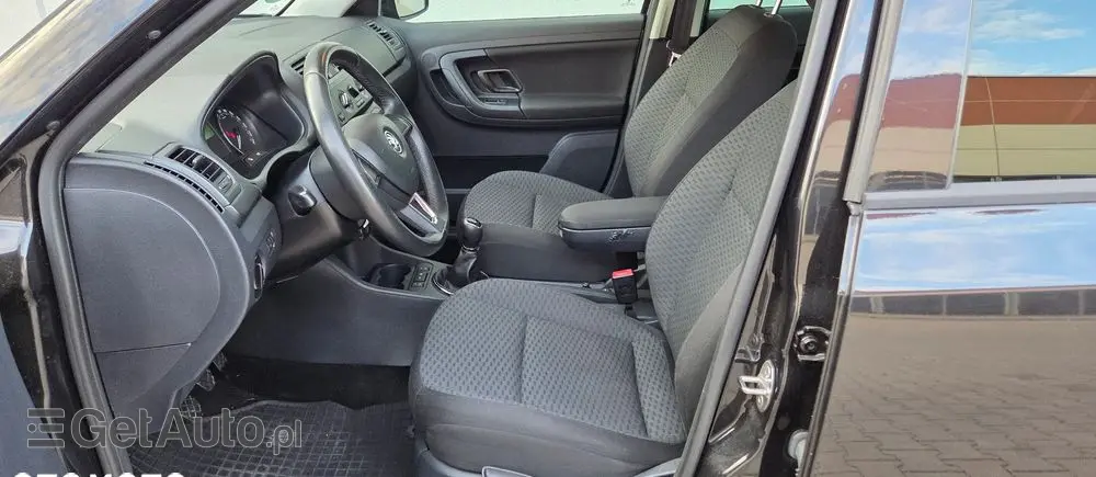 SKODA Fabia 1.2 TSI Ambiente
