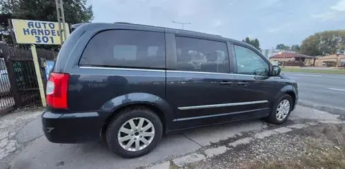 CHRYSLER Town & Country 