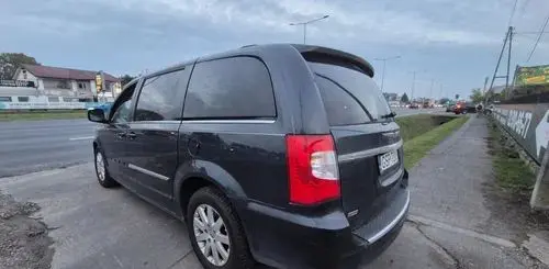 CHRYSLER Town & Country 