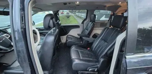 CHRYSLER Town & Country 